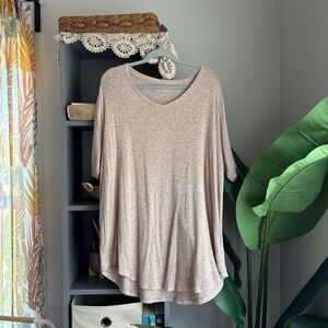 body love v-neck tee